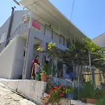 Spiros Full House In * 马拉希亚斯