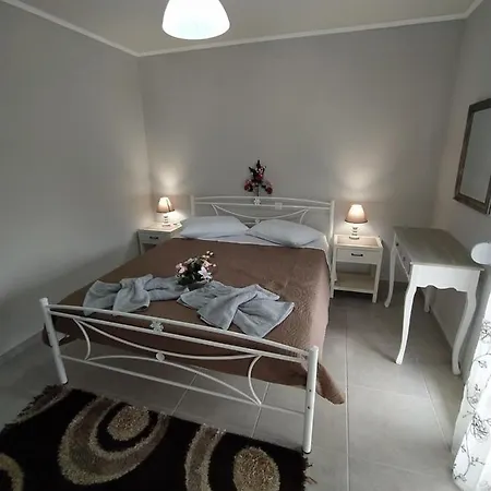 Apartment Spiros Full House In Marathias (Corfu)